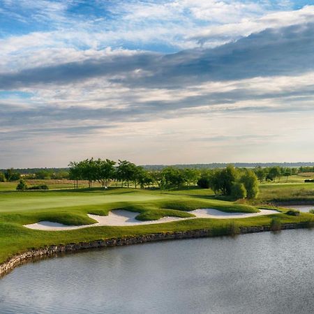 Luxury Lighthouse Golf Villa Baltsjik Eksteriør bilde